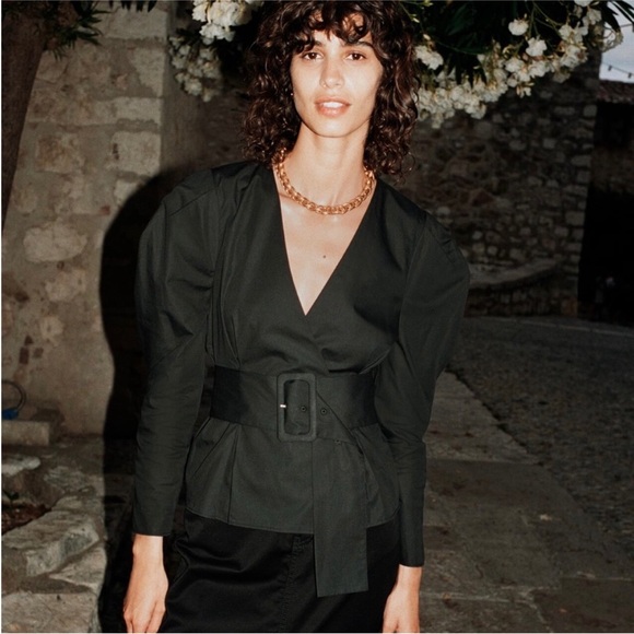 Zara brand new cotton Elegant Black Jacket style belted top